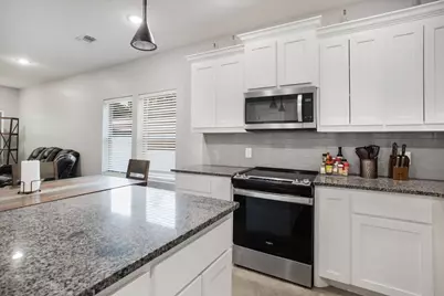 408 W Day Street, Denison, TX 75020 - Photo 10