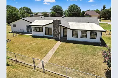 236 Half Moon Way, Runaway Bay, TX 76426 - Photo 36