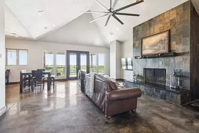 1395 Private Road 4011, Decatur, TX 76234 - Photo 6