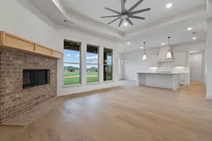 107 Moreland St, Paradise, TX 76073 - Photo 4