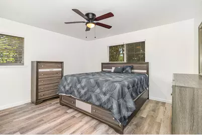 808 Gregory Avenue, Bedford, TX 76022 - Photo 16