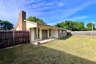 1612 Prince Ct, Benbrook, TX 76126 - Photo 28
