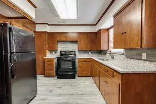 711 S Rosemont Ave, Dallas, TX 75208 - Photo 12