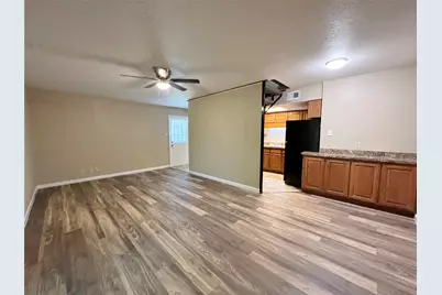 907 S Bowen Road, Arlington, TX 76013 - Photo 2