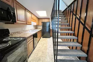 907 S Bowen Rd, Arlington, TX 76013 - Photo 6