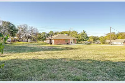 1907 Live Oak Circle, Azle, TX 76020 - Photo 24