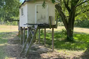 3376 Plainview Rd, Sherman, TX 75092 - Photo 10