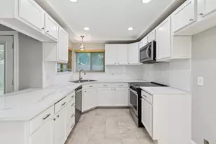 1402 Sonora Ct, Arlington, TX 76012 - Photo 8