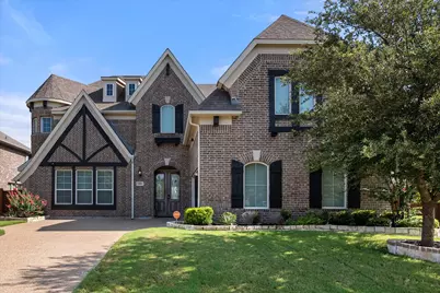 2816 Terrosa Road, Grand Prairie, TX 75054 - Photo 2