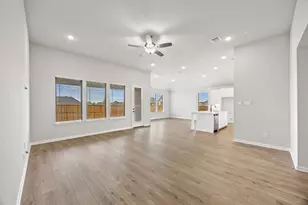 1422 Red Clover Ave, Van Alstyne, TX 75495 - Photo 6