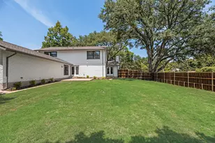 9662 Angleridge Rd, Dallas, TX 75238 - Photo 28