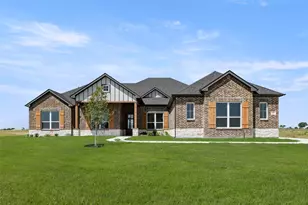 270 Maci Dr, Waxahachie, TX 75167 - Photo 1