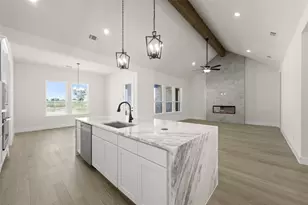 270 Maci Dr, Waxahachie, TX 75167 - Photo 8