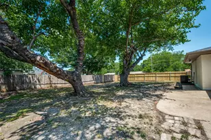 1802 3rd St, Grand Prairie, TX 75051 - Photo 24