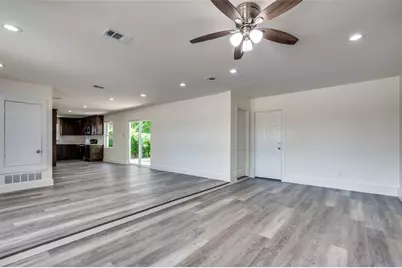 1802 3rd Street, Grand Prairie, TX 75051 - Photo 10