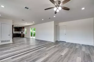 1802 3rd St, Grand Prairie, TX 75051 - Photo 10