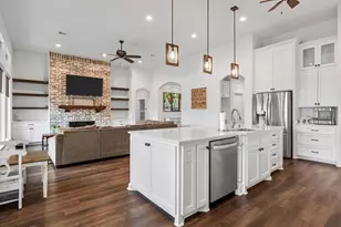 2205 Therese Dr, Waco, TX 76712 - Photo 8