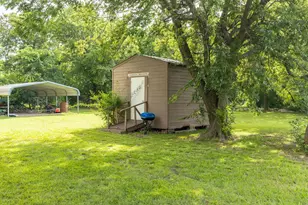 206 N Main St, Bailey, TX 75413 - Photo 24