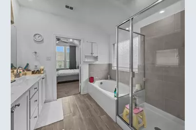 2012 Hollowcreek Trail, Lewisville, TX 75010 - Photo 16