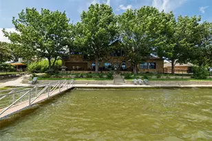 519 Islet Dr, Runaway Bay, TX 76426 - Photo 2