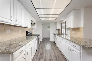 4425 Buckeye St, Fort Worth, TX 76137 - Photo 8