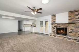 4425 Buckeye St, Fort Worth, TX 76137 - Photo 4