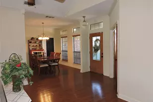 1025 Savannah Ln, Oak Ridge, TX 75142 - Photo 10