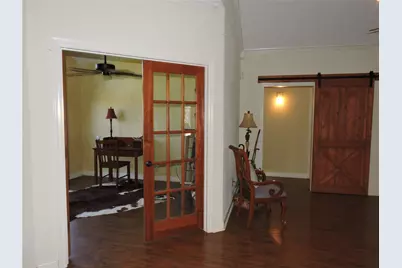 1025 Savannah Lane, Oak Ridge, TX 75142 - Photo 12