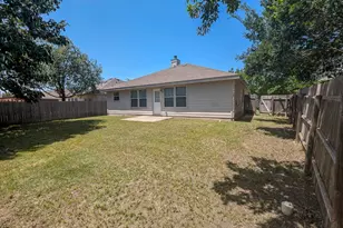 19017 Leigh Ln, Pflugerville, TX 78660 - Photo 6