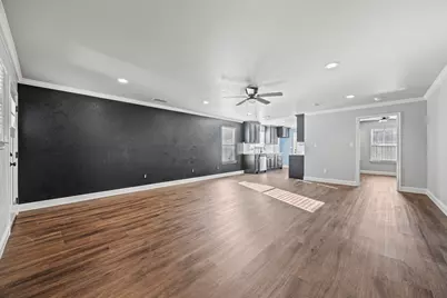 2710 San Gabriel Drive, Granbury, TX 76048 - Photo 4