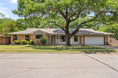 619 Kingston Drive, Irving, TX 75061 - Photo 1