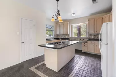 11609 Blue Creek Drive, Fort Worth, TX 76008 - Photo 14