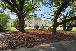 1204 W Westhill Dr, Cleburne, TX 76033 - Photo 2