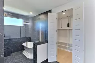 400 Vista Buena Trl, Fort Worth, TX 76111 - Photo 12