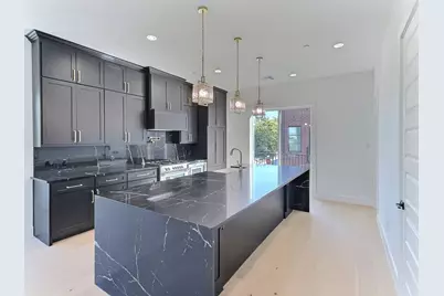 400 Vista Buena Trail, Fort Worth, TX 76111 - Photo 2