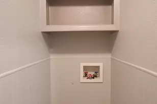 241 Berkshire Ln, Fort Worth, TX 76134 - Photo 12