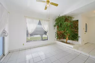 2707 Colonial Dr, Carrollton, TX 75007 - Photo 4