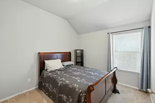 221 Gardenia Dr, Azle, TX 76020 - Photo 24