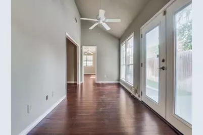 107 Brentwood Court, Irving, TX 75061 - Photo 16