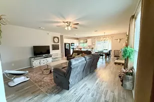 905 Ravenwood Ln, Van Alstyne, TX 75495 - Photo 6
