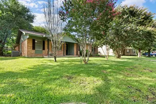 1415 Meadowlark Dr, Hillsboro, TX 76645 - Photo 2
