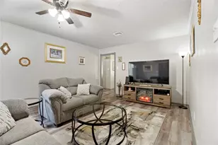 1415 Meadowlark Dr, Hillsboro, TX 76645 - Photo 2