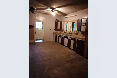 457 W Main Street, Ranger, TX 76470 - Photo 6