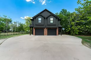 109 N James St, Quinlan, TX 75474 - Photo 2