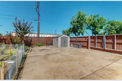 2221 Everglade Court, Carrollton, TX 75006 - Photo 30