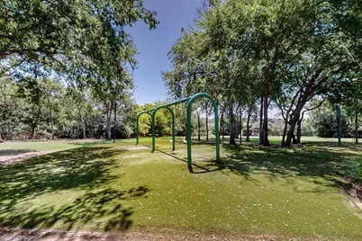 2221 Everglade Court, Carrollton, TX 75006 - Photo 32