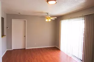 7431 Holly Hill Dr, Dallas, TX 75231 - Photo 6