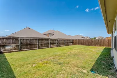 406 Saddle Club Way, Princeton, TX 75407 - Photo 32