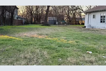 1203 Mill Street, Gainesville, TX 76240 - Photo 1