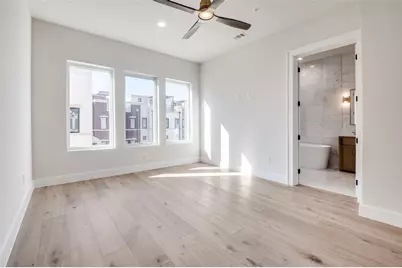 250 E Dallas Street #124, Grapevine, TX 76051 - Photo 12